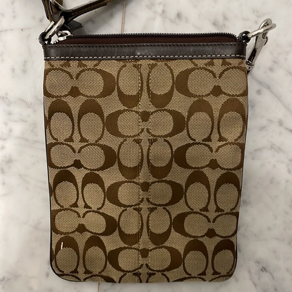 Coach crossbody - Picture 4 of 6